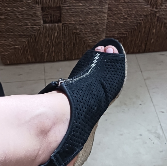 Shoety Half-Boot, Cut-Out, size 7 - Picture 2 of 3